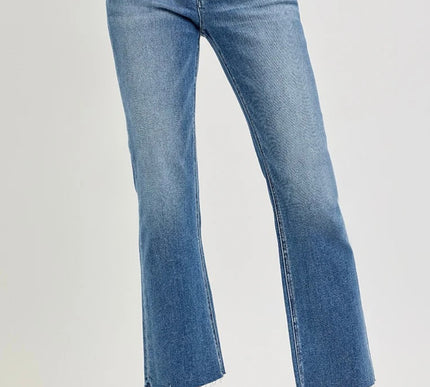 Risen denim. High Rise cropped raw hem jeans with tummy control. Best Jeans for moms over 40
Style # RDP5903