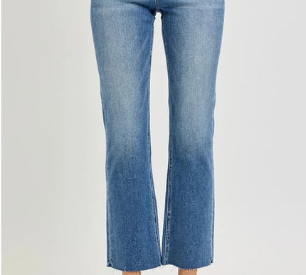 Risen denim. High Rise cropped raw hem jeans with tummy control. Best Jeans for moms over 40
Style # RDP5903