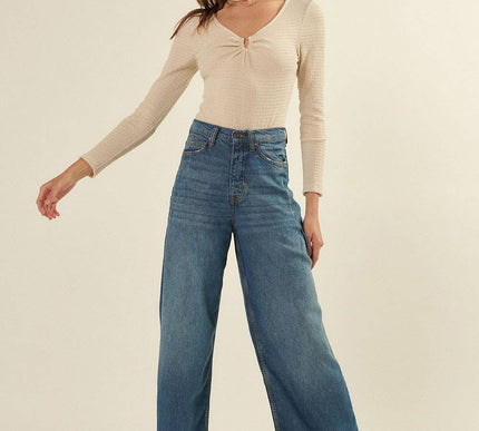 Solid Smocked V-Wire Neck Long Sleeve Bodysuit